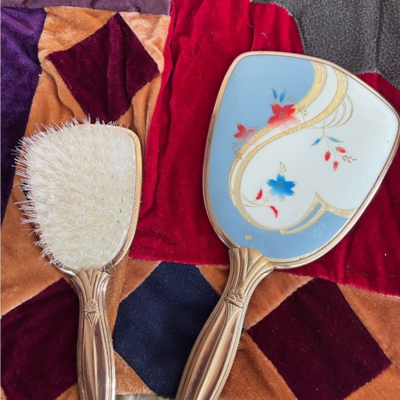 Vintage Velvet Lined Cosmetic Bag with Matching Hand Mirror and Brush Set - Picture 2 of 3
